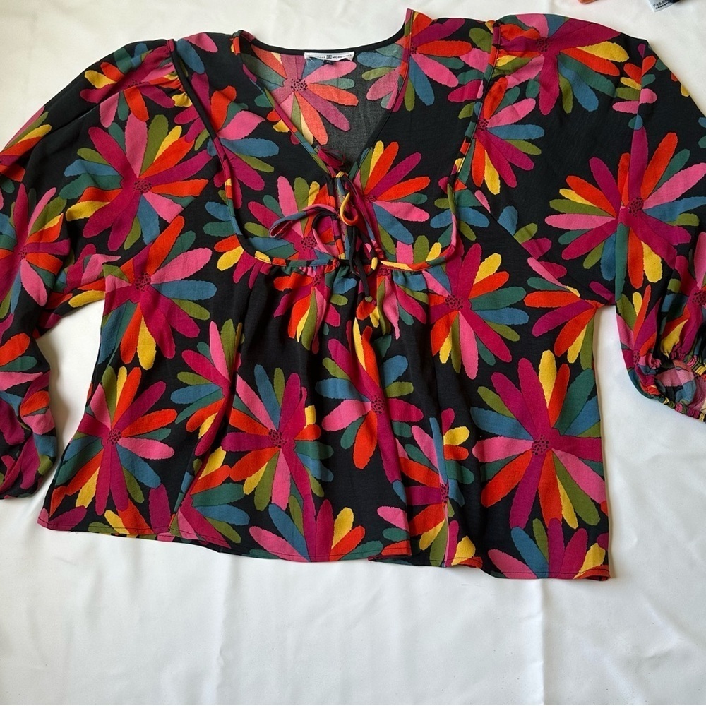 Vibrant Red and Pink 3/4 Sleeve Bib Collar Blouse